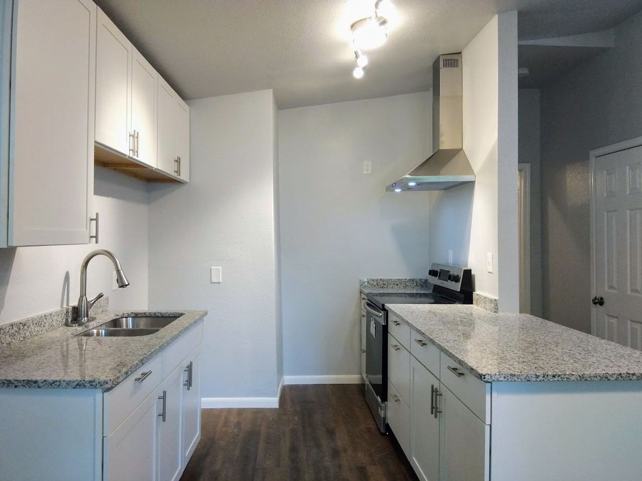 710 Virginia Blvd - Photo 4 of 19