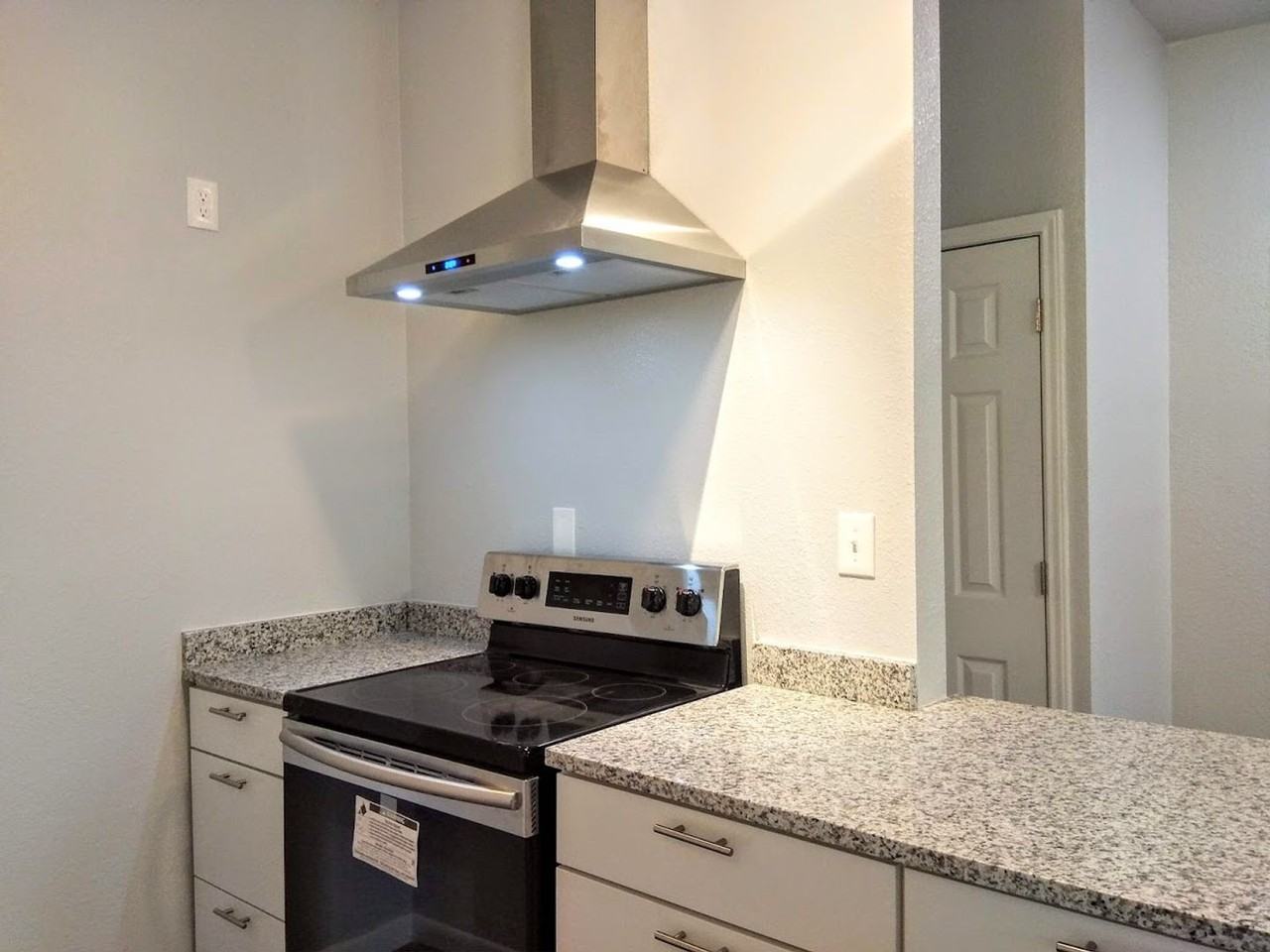 710 Virginia Blvd - Photo 7 of 19