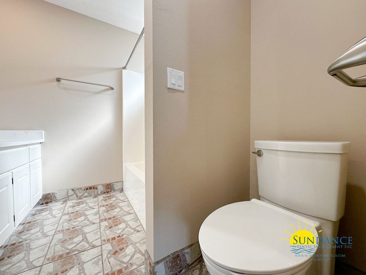 933 John Wayne Cir - Photo 6 of 13