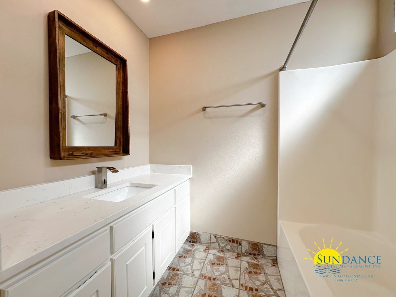 933 John Wayne Cir - Photo 7 of 13