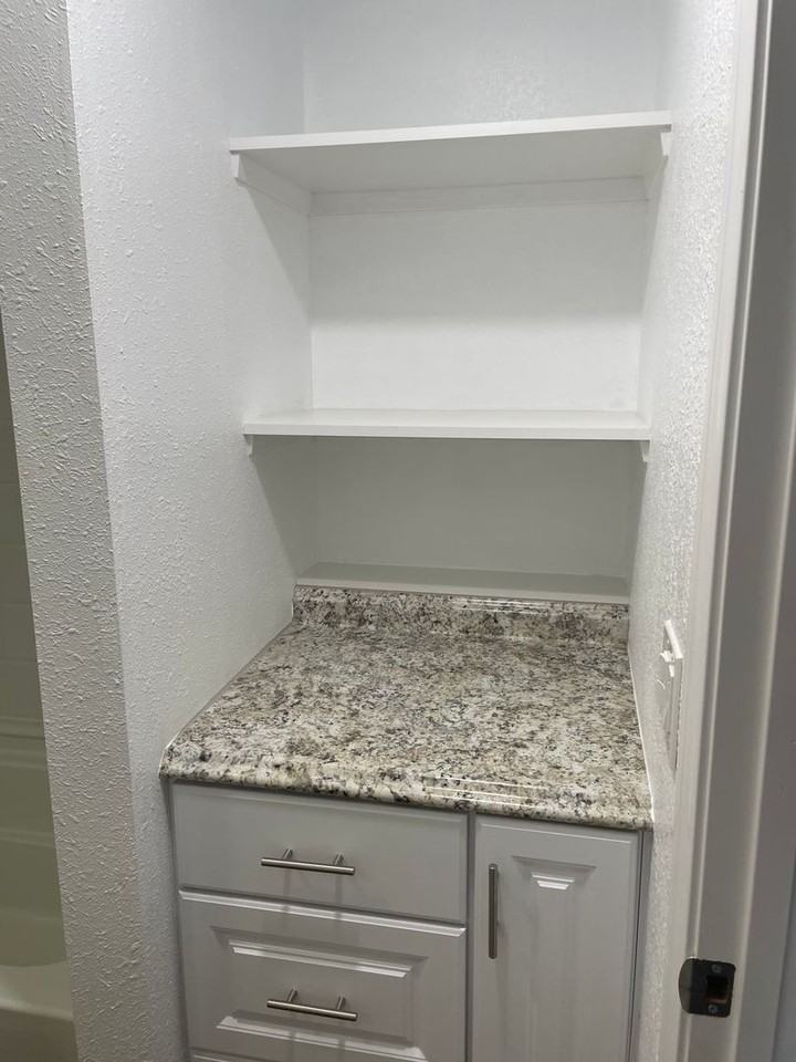 135 E Broadway - Photo 6 of 11