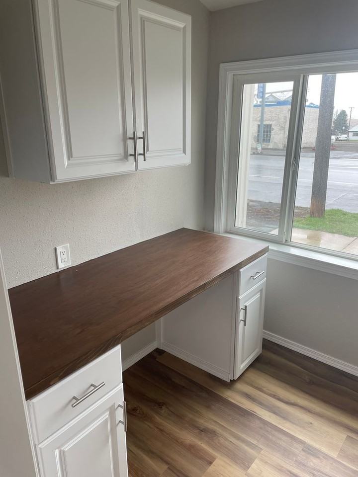 135 E Broadway - Photo 7 of 11