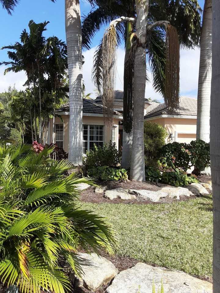 124 Turquoise Ln - Photo 2 of 37