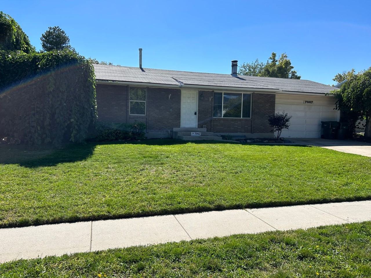 7067 W Bello Ave - Photo 2 of 27