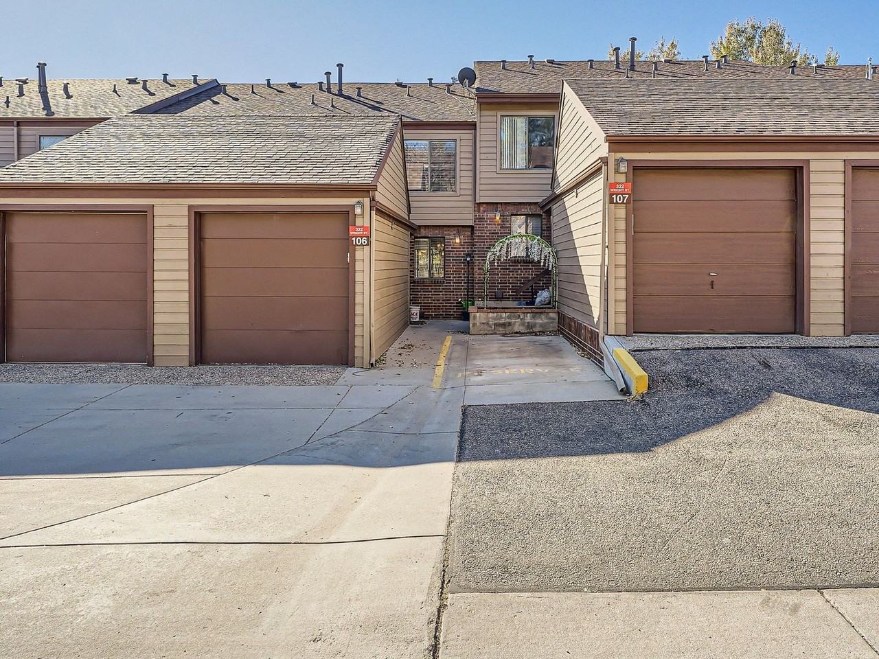 322 Wright St - Photo 2 of 27