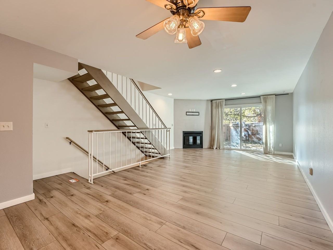 322 Wright St - Photo 3 of 27