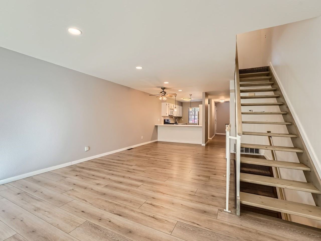 322 Wright St - Photo 6 of 27