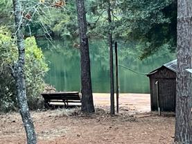 4403 Lakeview Dr - Photo 1 of 1