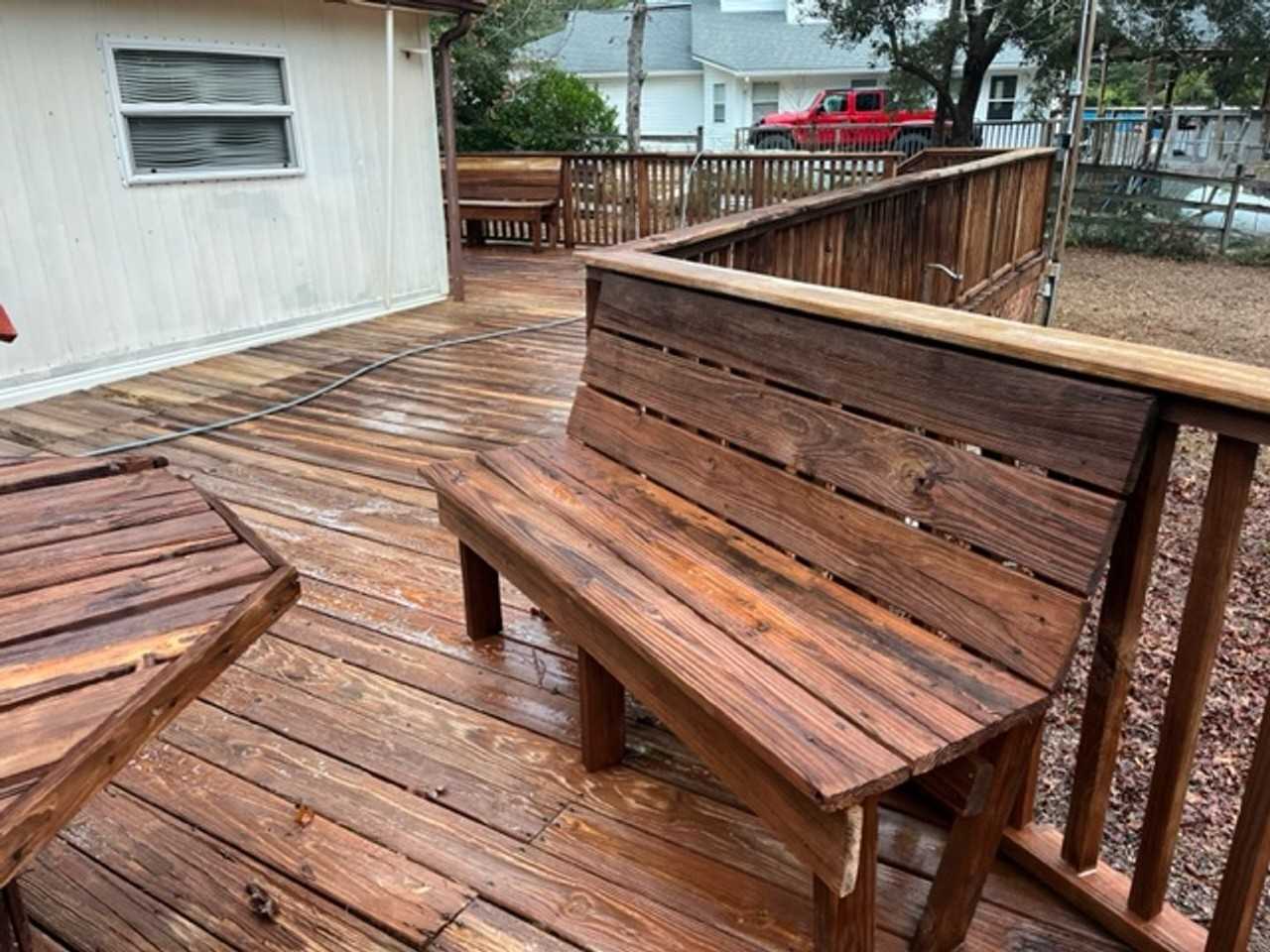 4403 Lakeview Dr - Photo 2 of 6