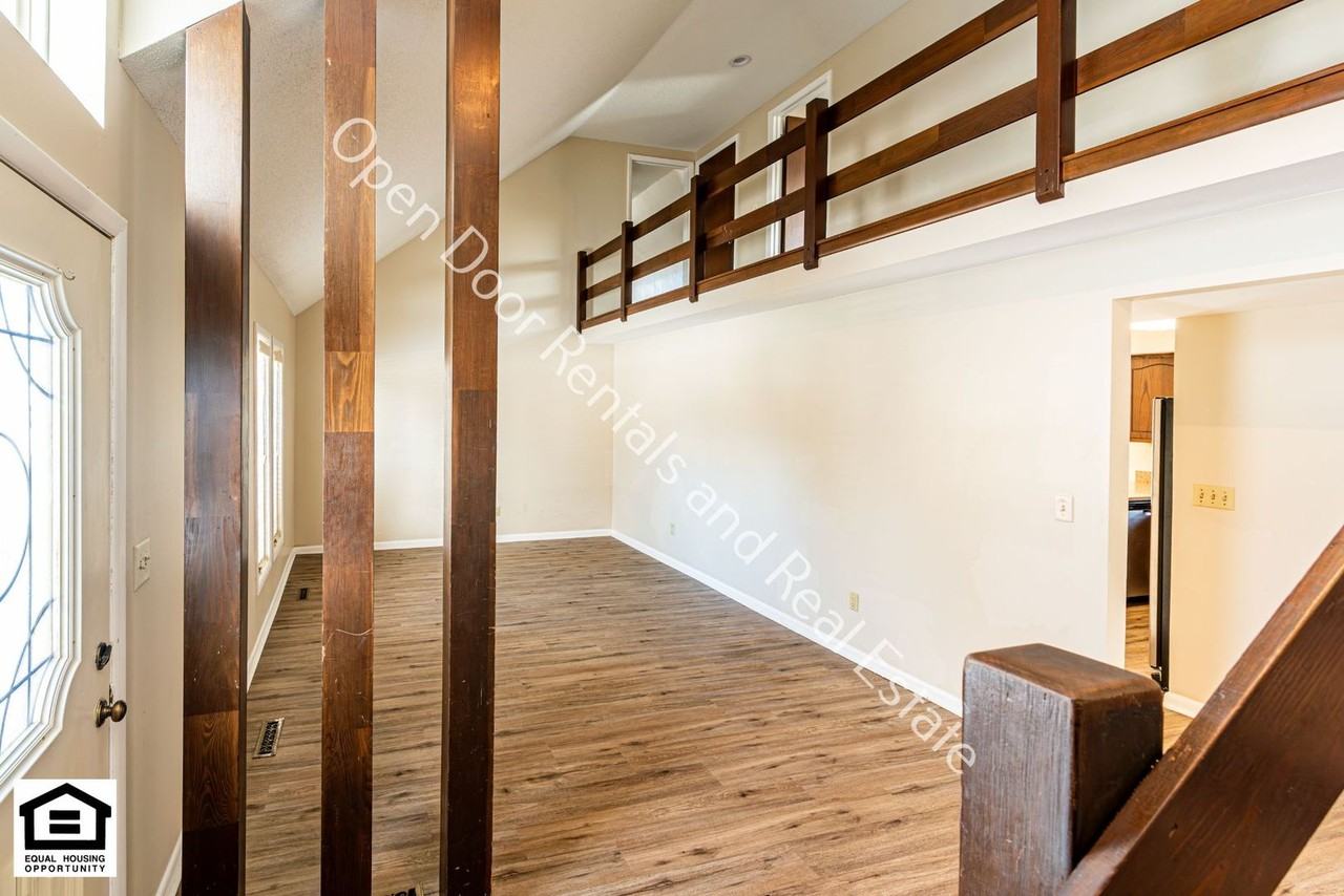 10512 Brandywine Dr - Photo 4 of 33