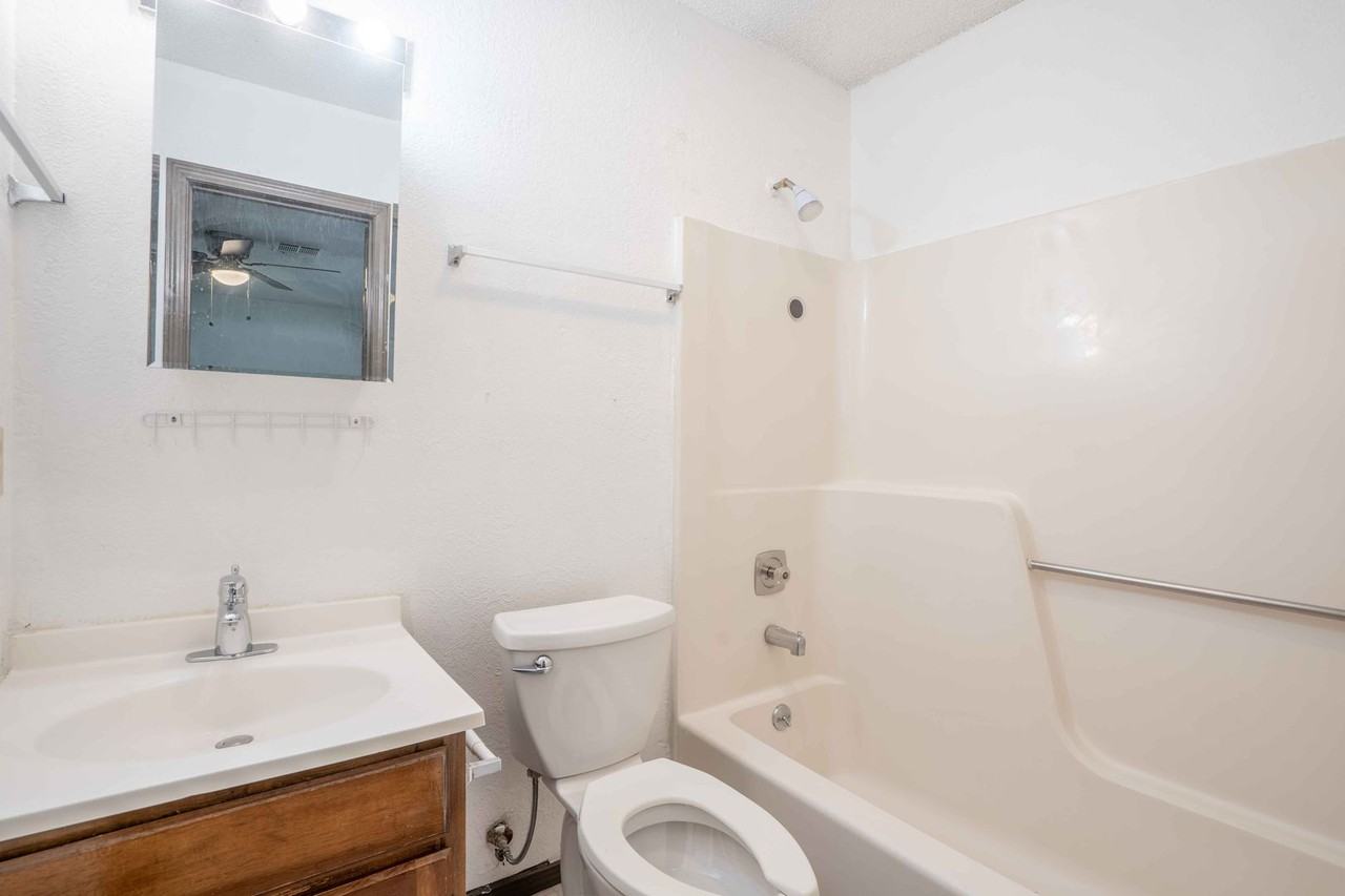 4229 4229 S 35th Ave W - Photo 7 of 15