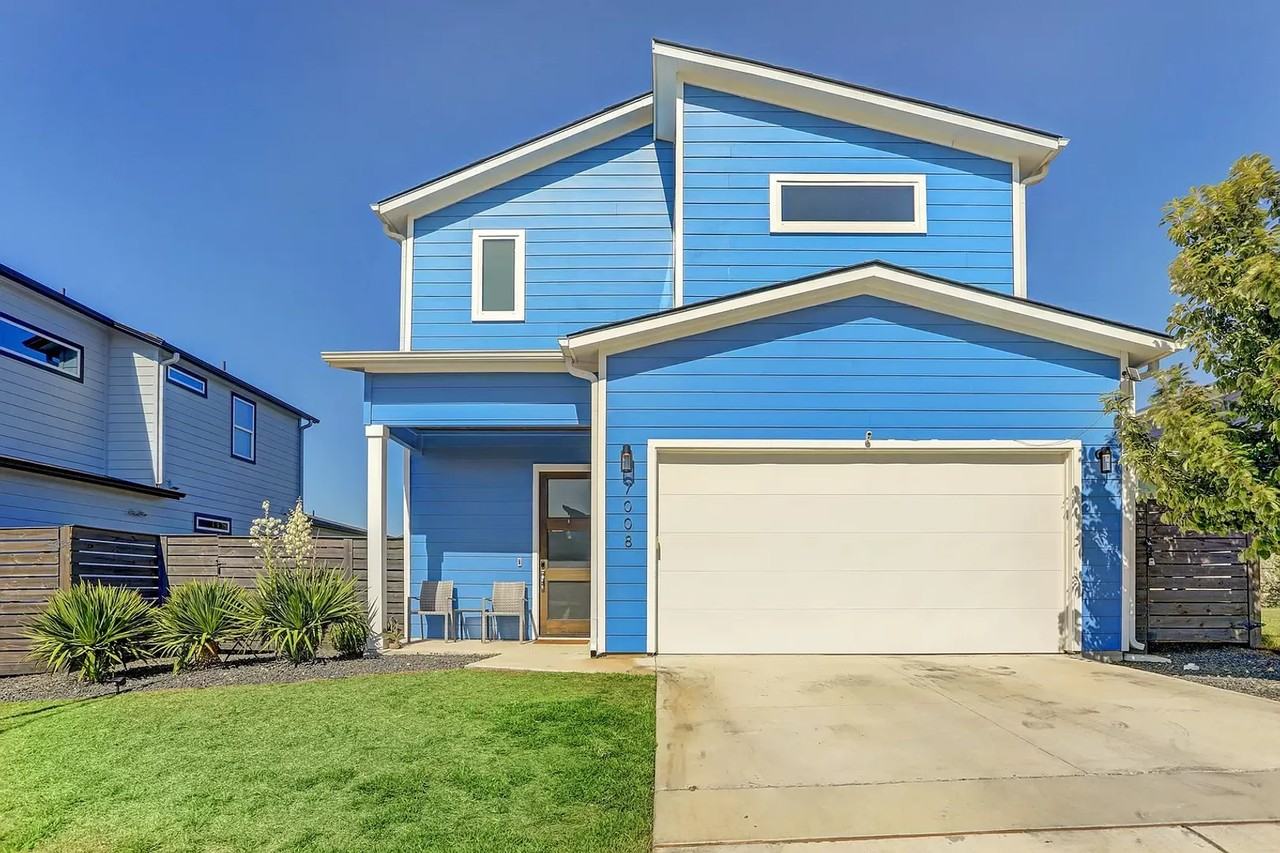 7008 Zachary Dr - Photo 2 of 16