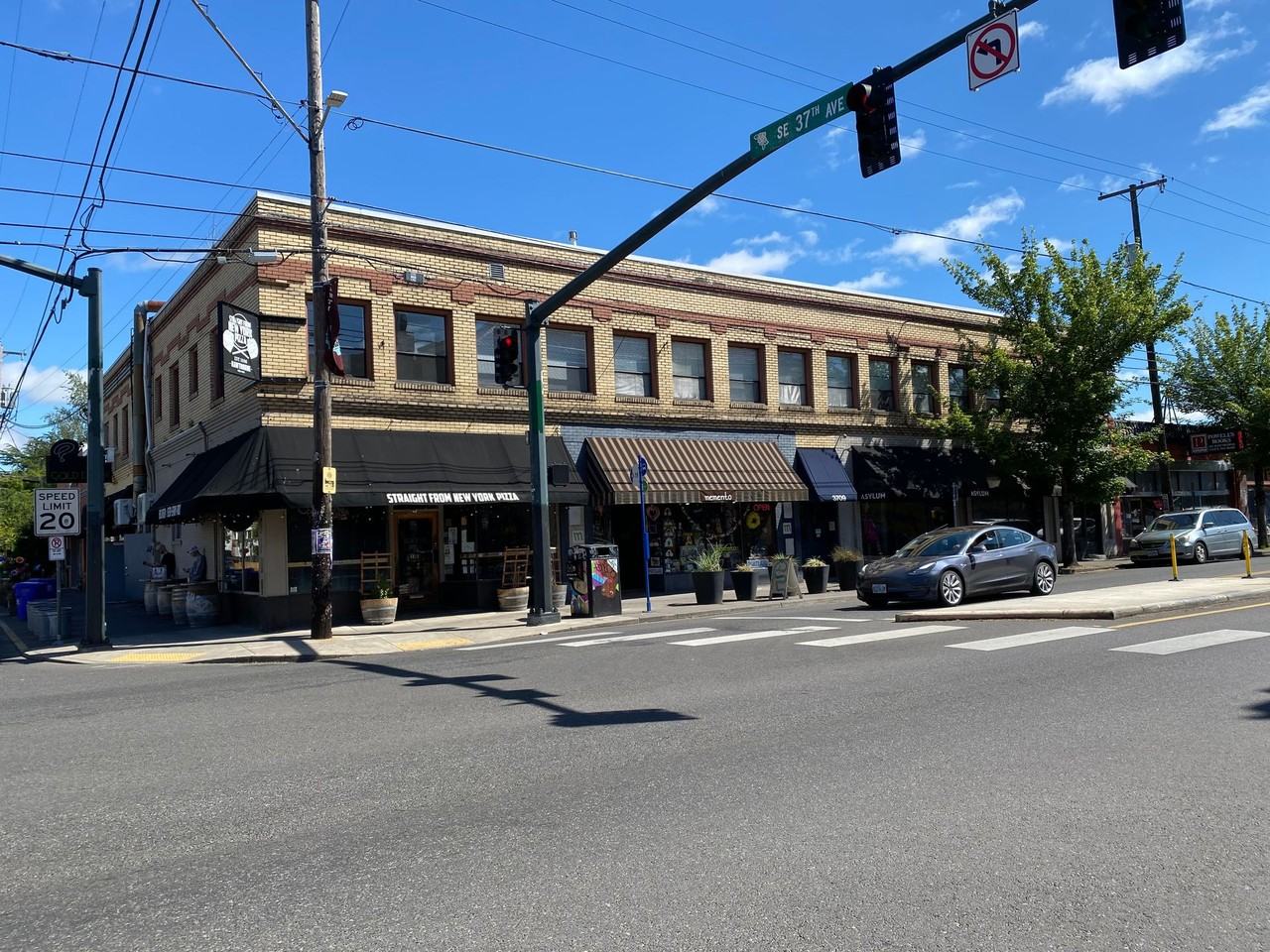 Hawthorne Mercantile - Photo 2 of 3