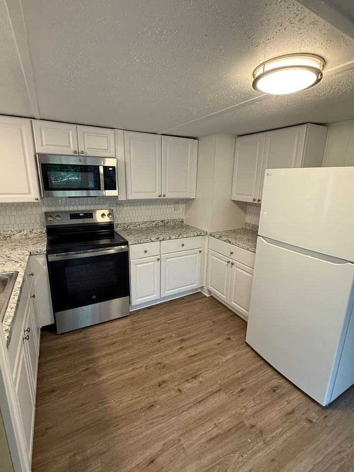 49 Pine Branch Rd - Photo 2 of 9