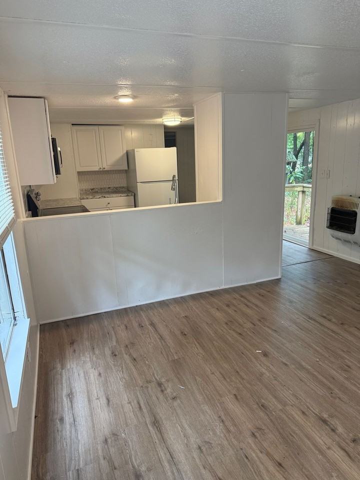 49 Pine Branch Rd - Photo 4 of 9