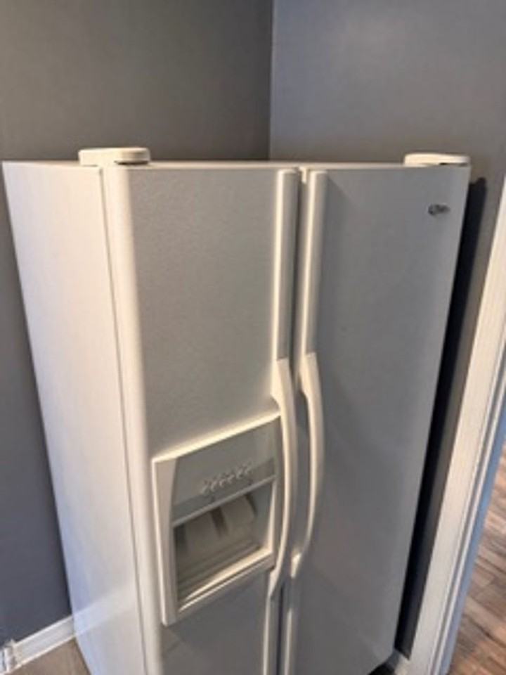 1976 Lambert St - Photo 6 of 6