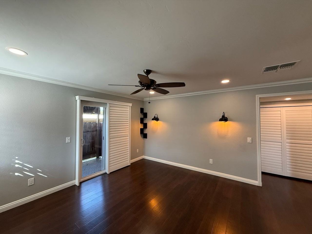 495 San Pasqual Valley Rd - Photo 3 of 14