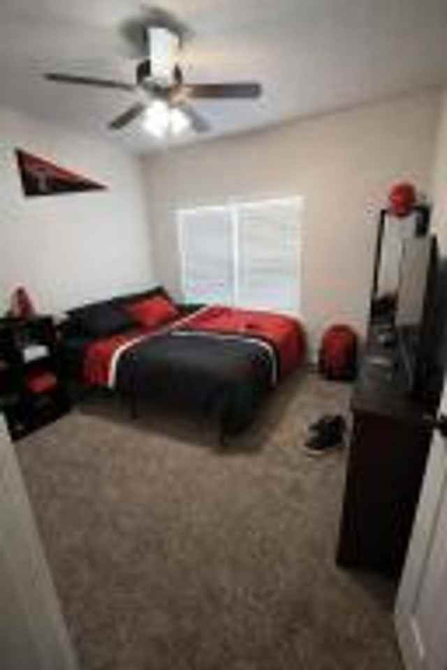 2107 9th St - Photo 5 of 9