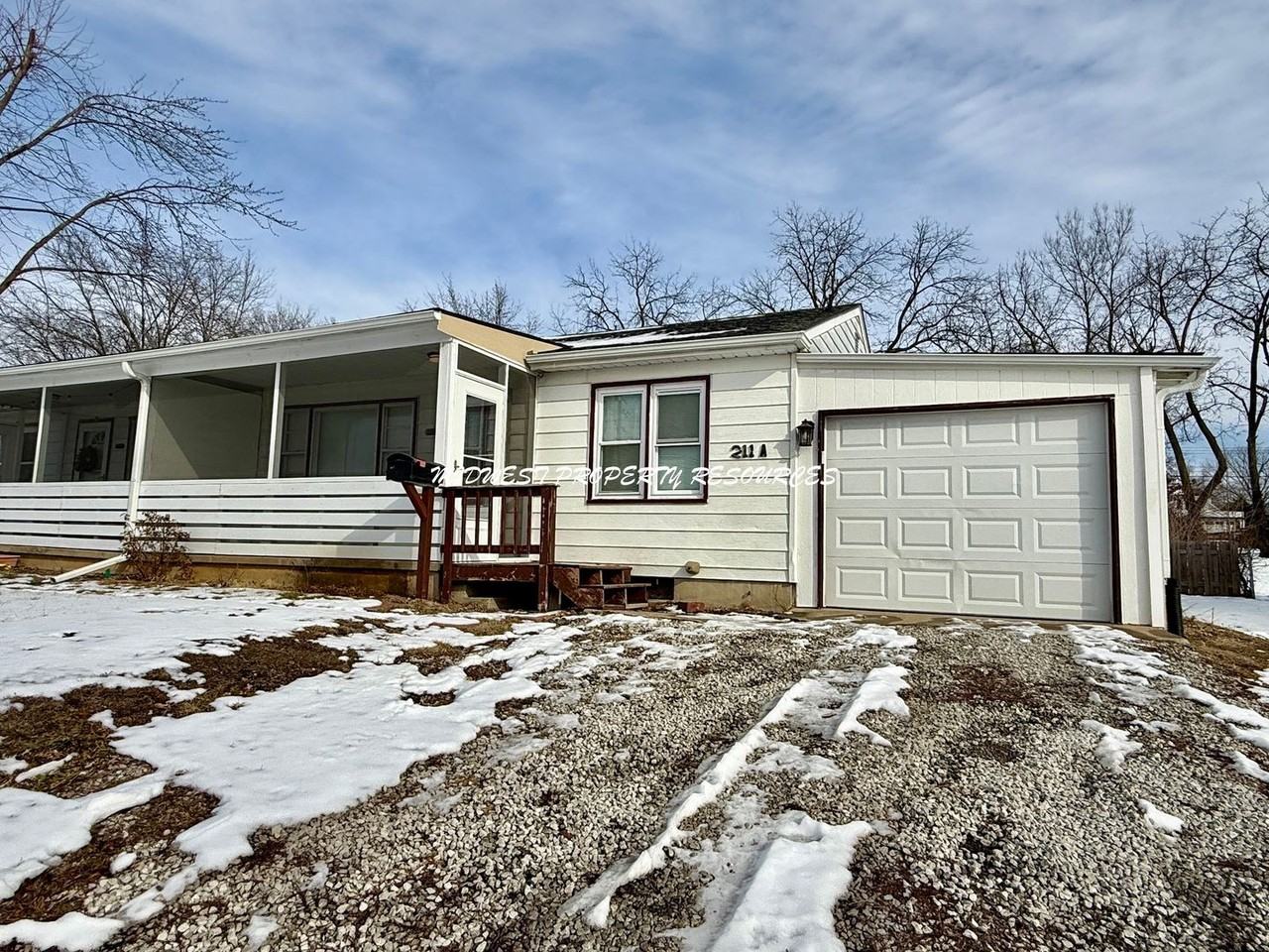 211A Ne Main St - Photo 2 of 17