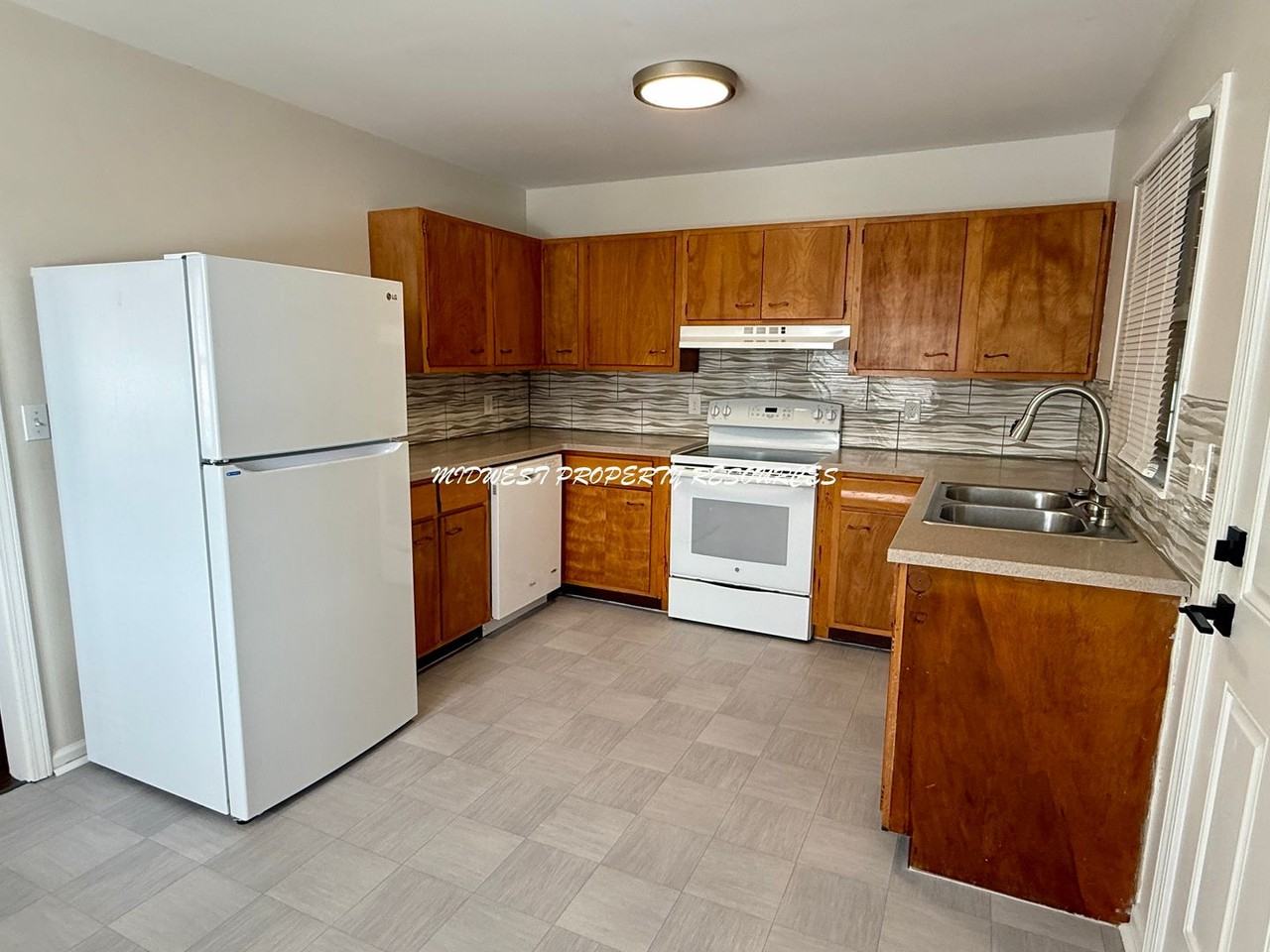 211A Ne Main St - Photo 6 of 17