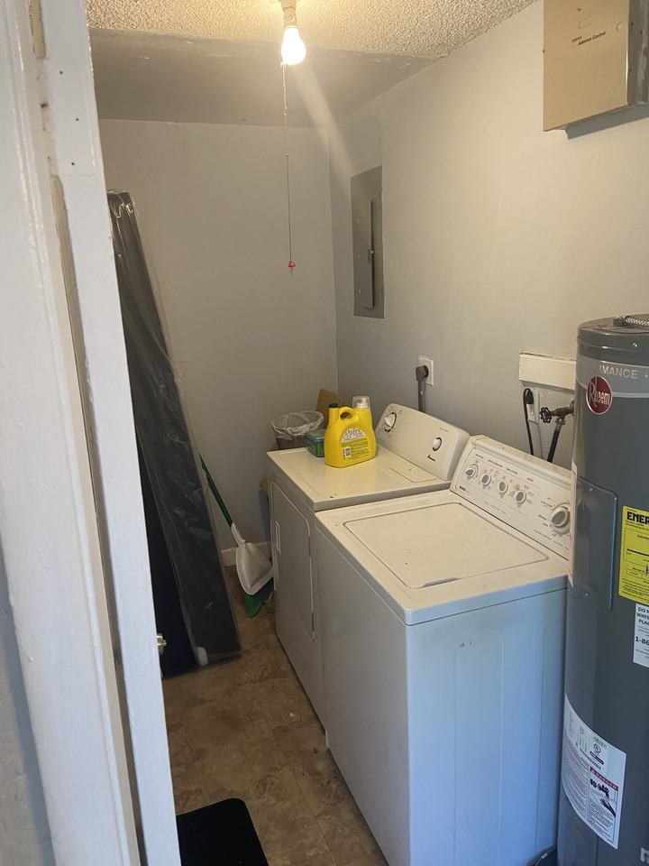 2460 Northwest 30th Way - Photo 5 of 13