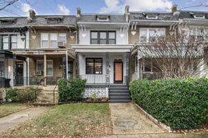 featured image of 728 Ingraham St Nw