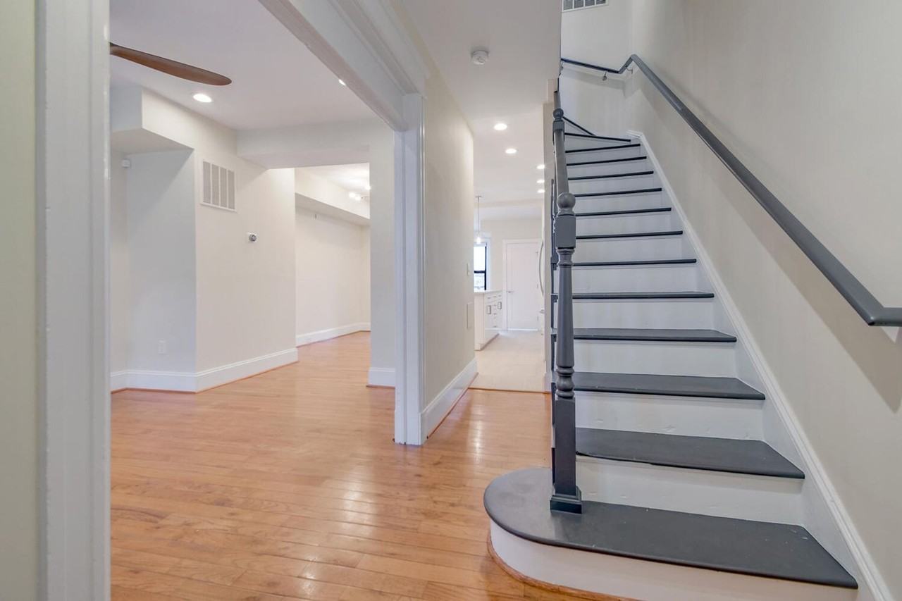 728 Ingraham St Nw - Photo 2 of 25