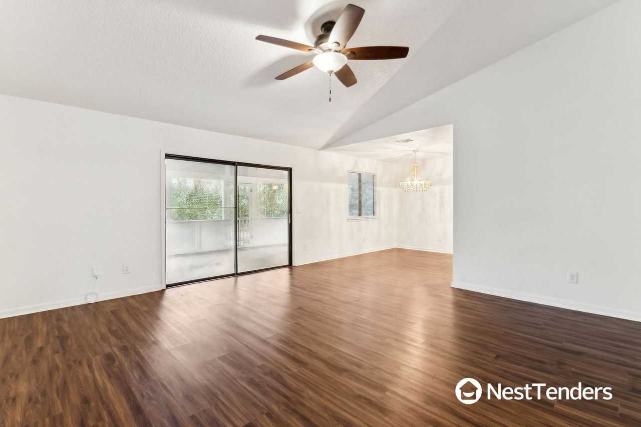 1729 Crescent Rd - Photo 7 of 39