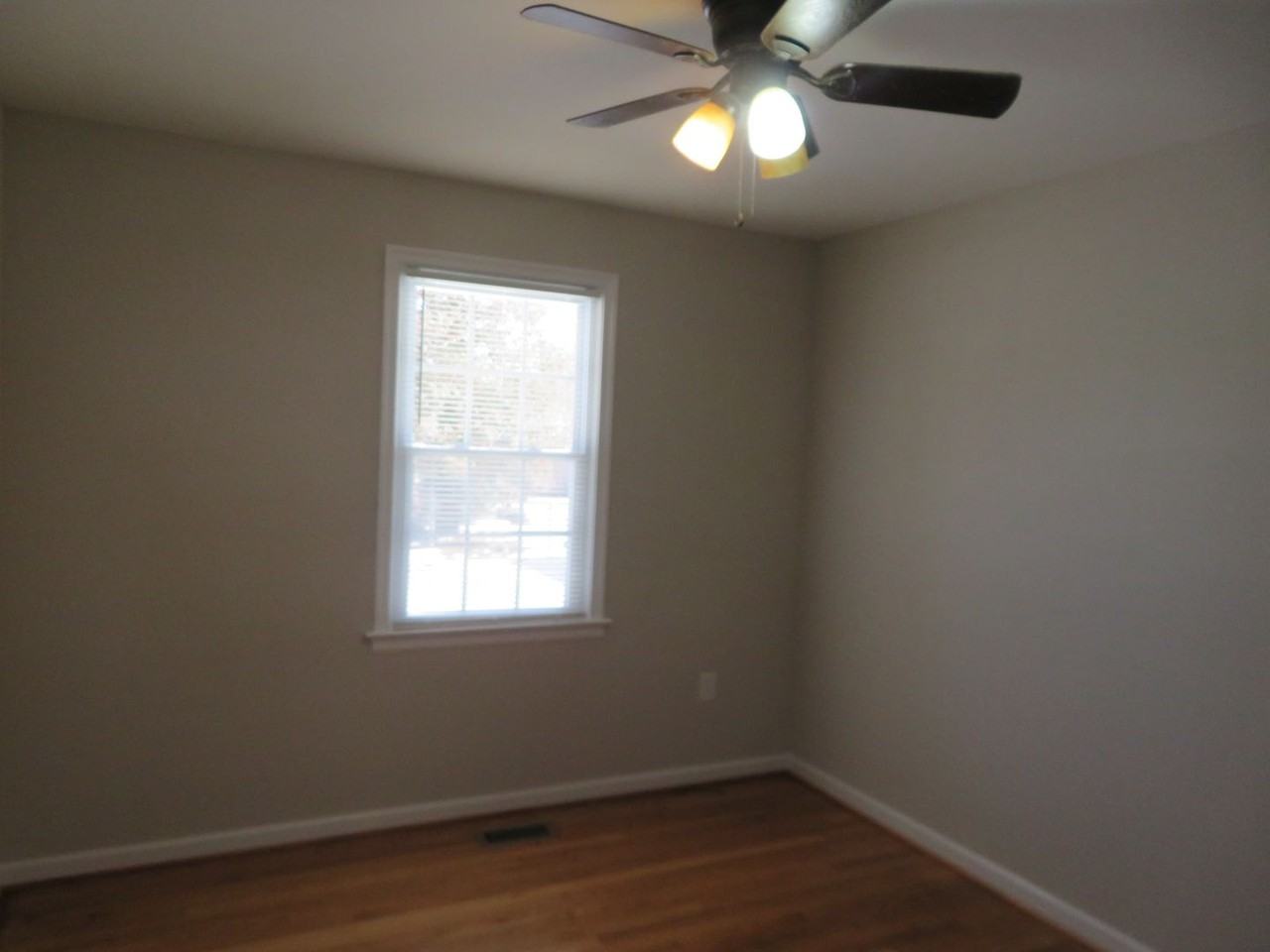 104 Sadler Ave - Photo 7 of 22