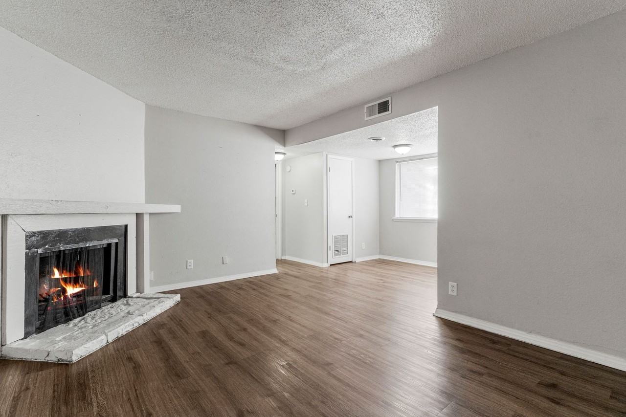 Berry Creek Apartments - Photo 3 of 12