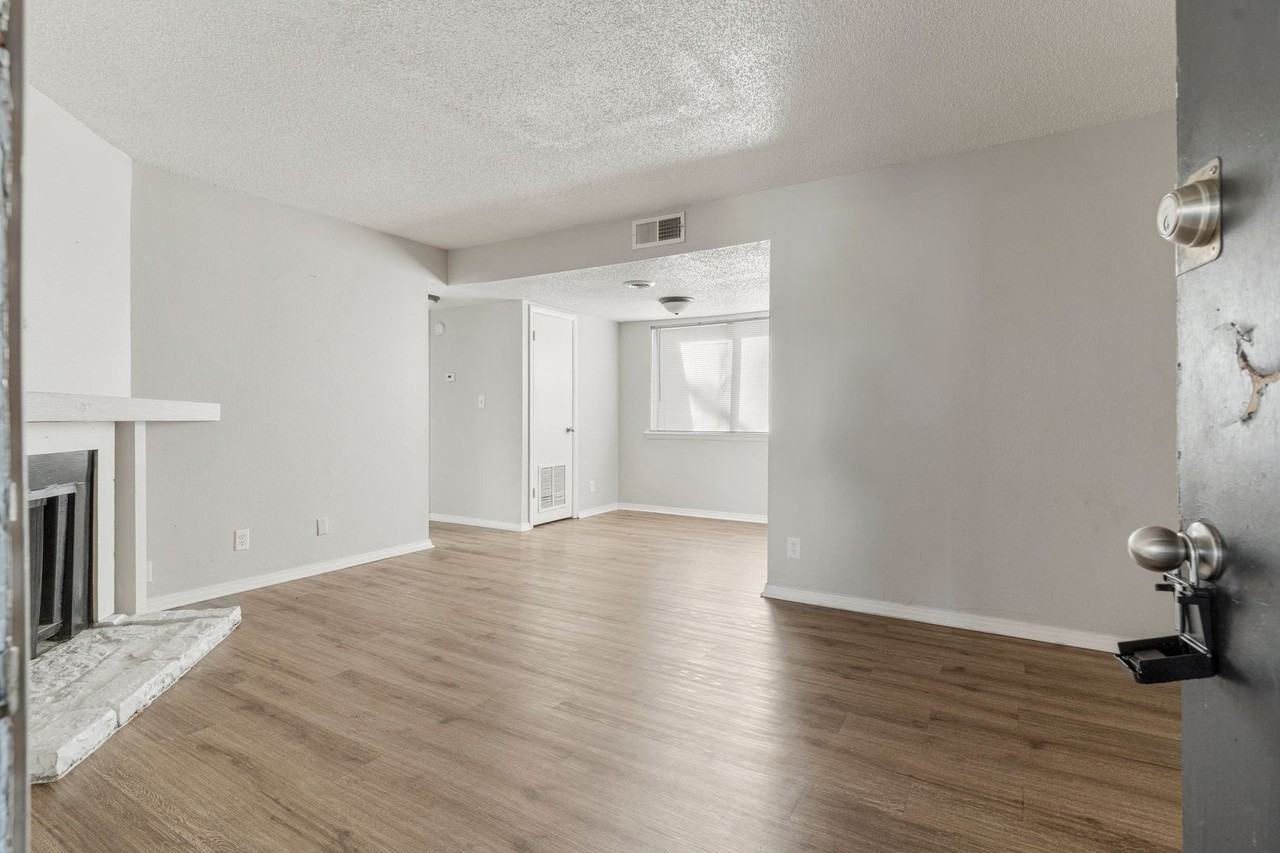 Berry Creek Apartments - Photo 6 of 12