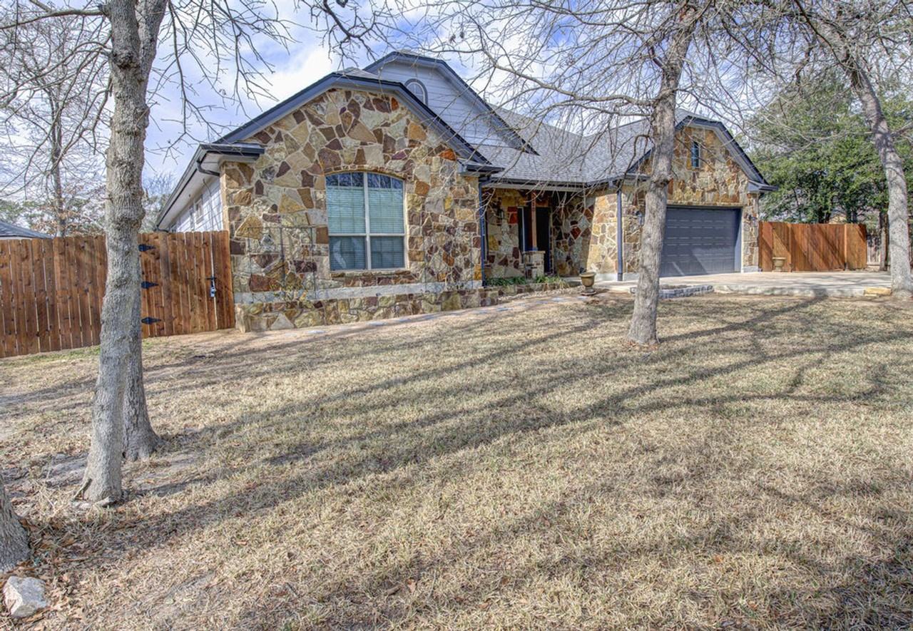 110 Kou Ct - Photo 3 of 34