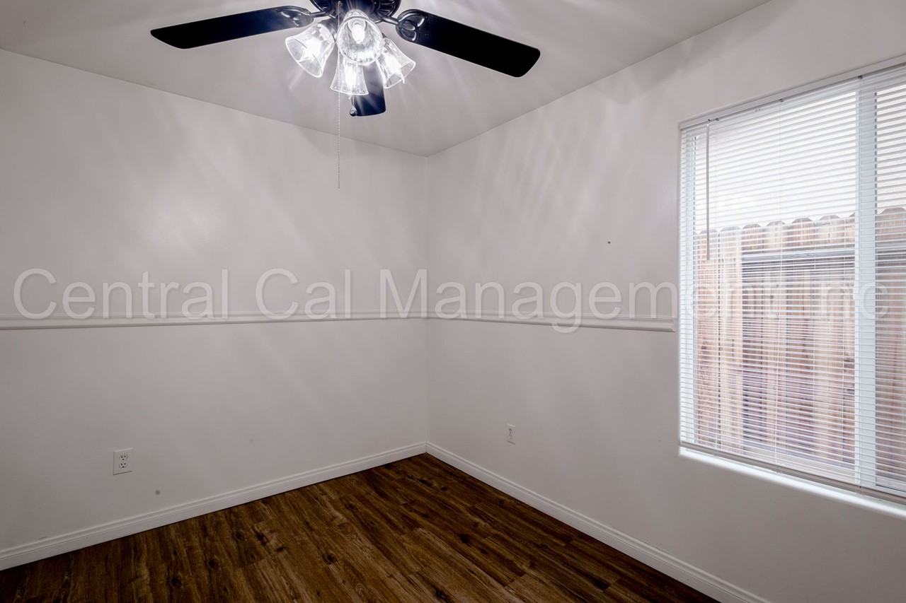 4008 Viverone Ln - Photo 6 of 25