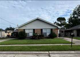 featured image of 8520 8520 - 8522 Gervais St