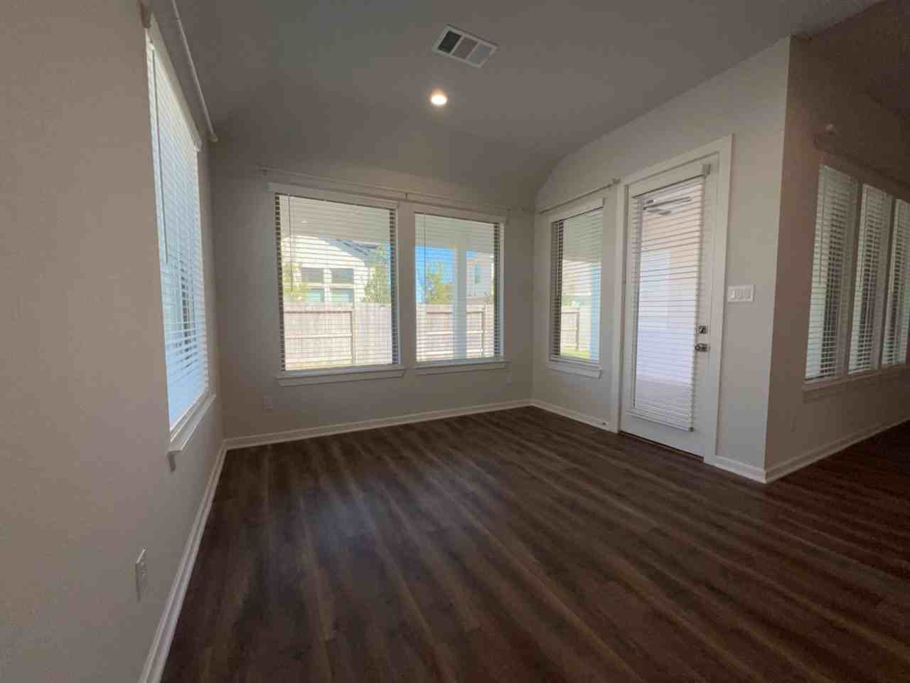 3023 Tantara Dr - Photo 7 of 25