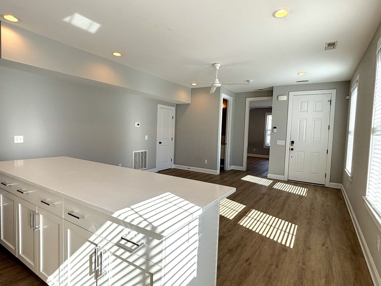 9 Hanover Street - Photo 3 of 32