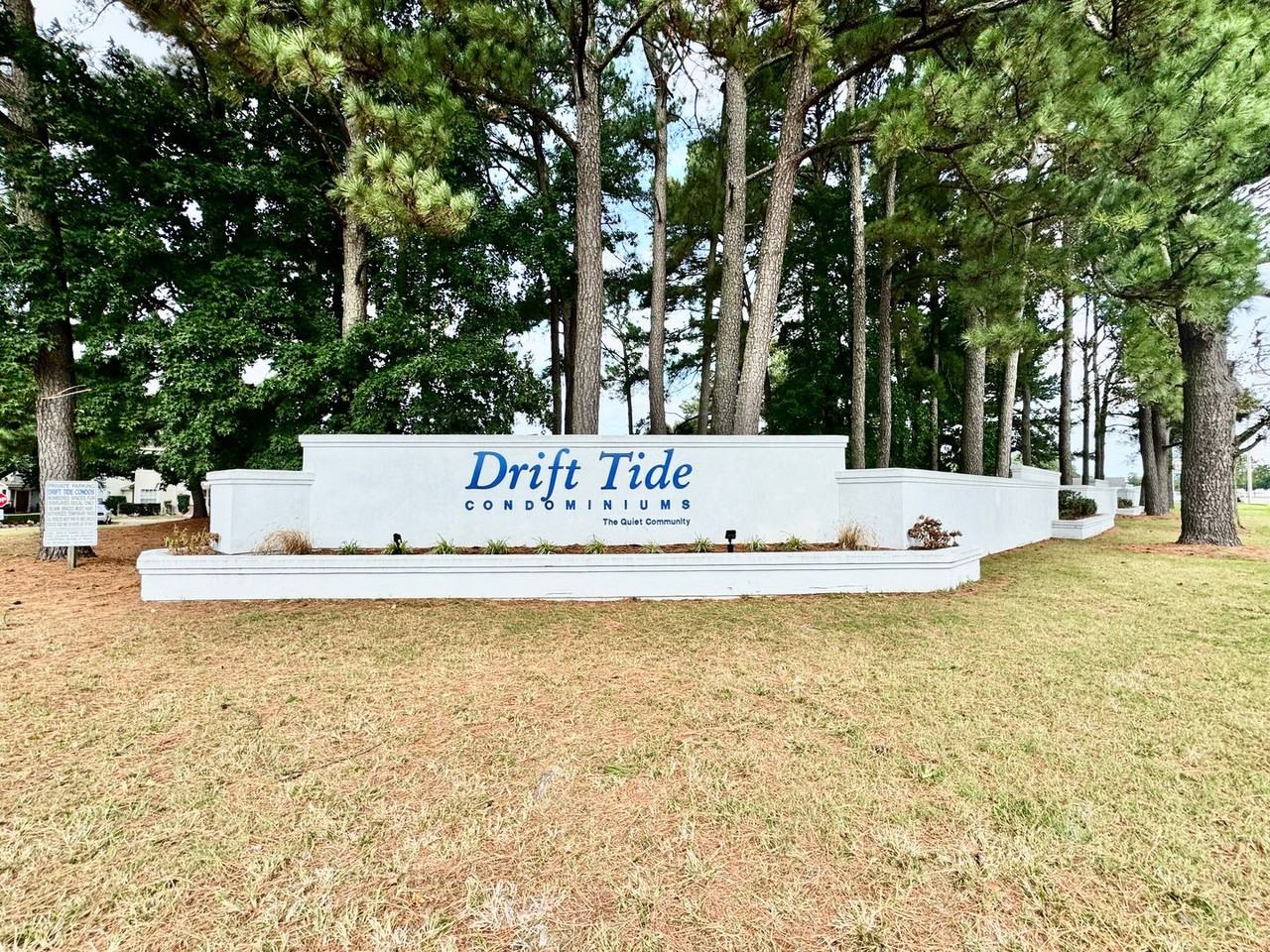 860 Drift Tide Dr - Photo 2 of 37