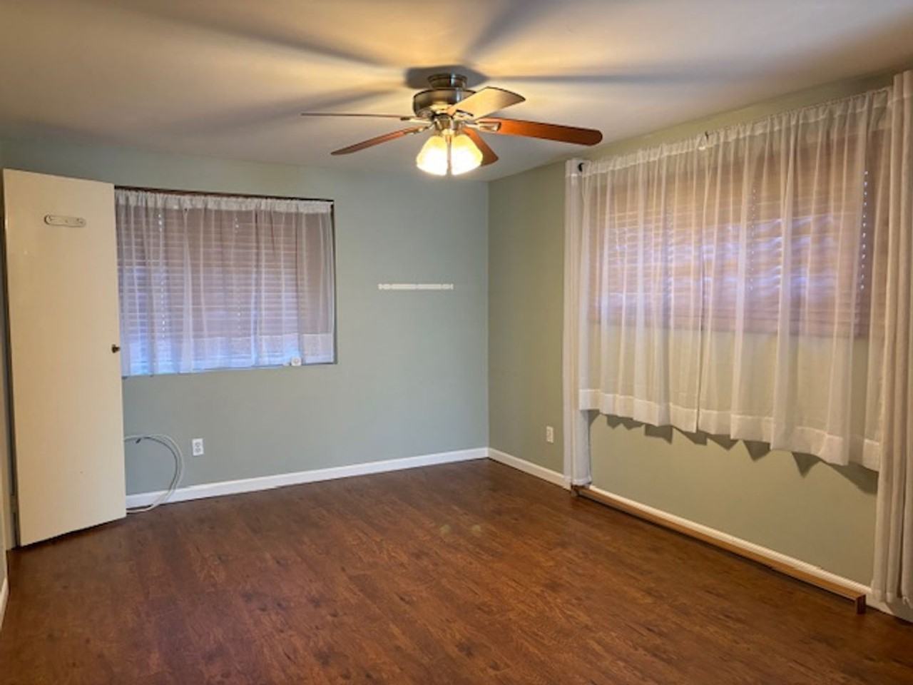 8271 Kaplan Dr - Photo 6 of 24