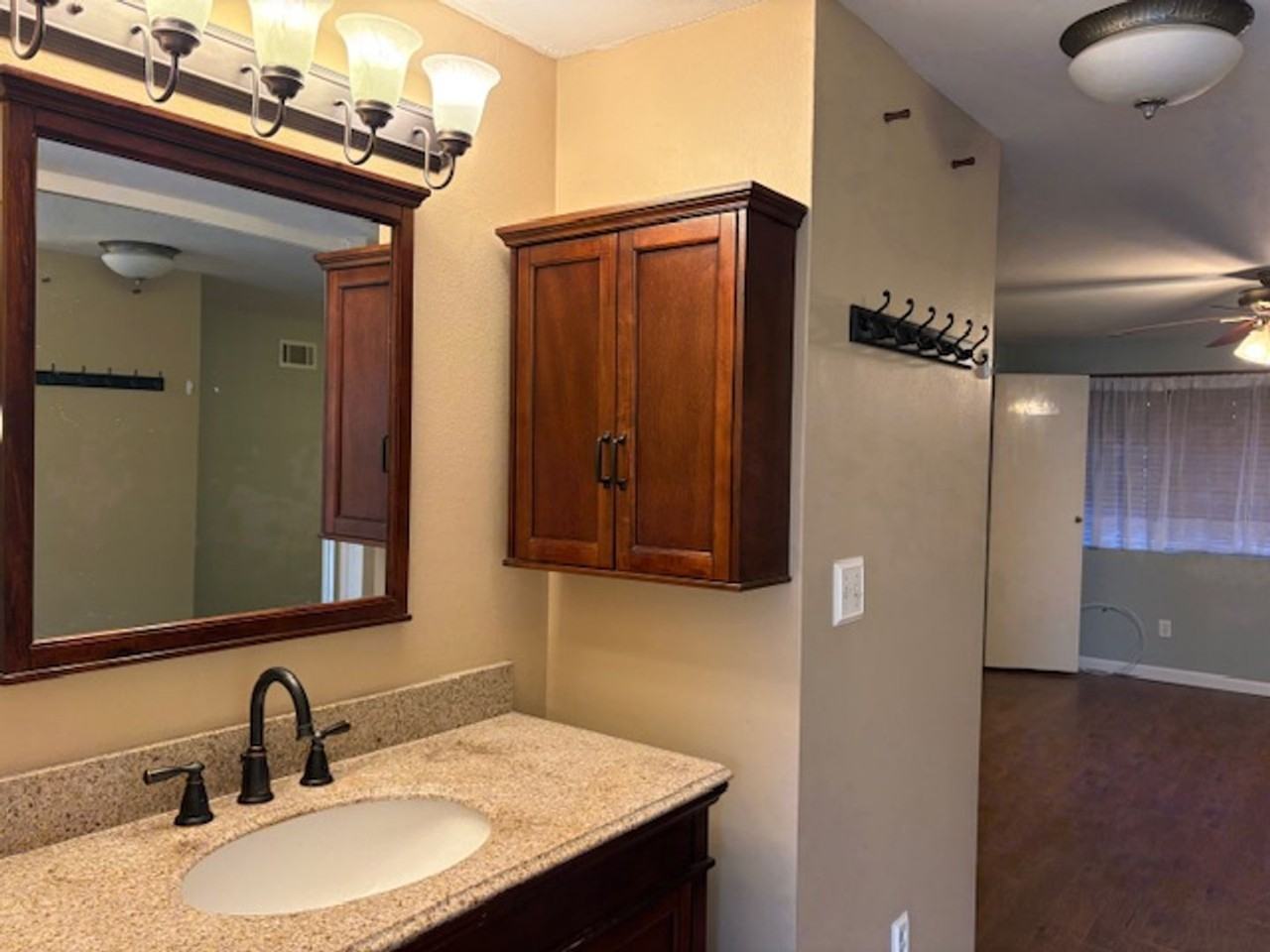 8271 Kaplan Dr - Photo 7 of 24