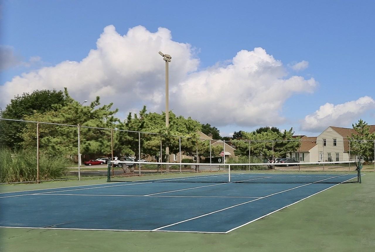 4813 Ashbury Ln - Photo 3 of 50