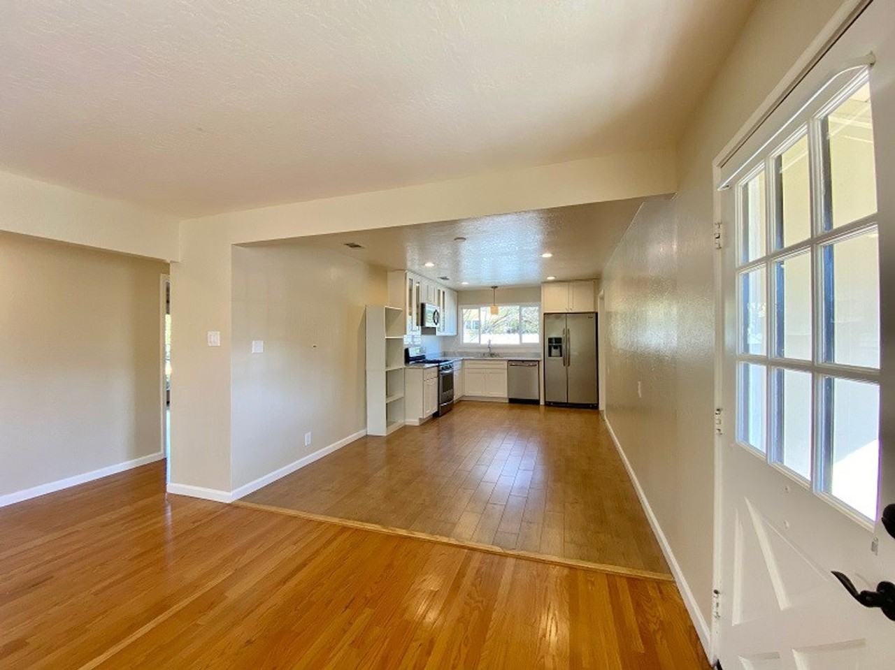 3580 Palomar Way - Photo 7 of 22