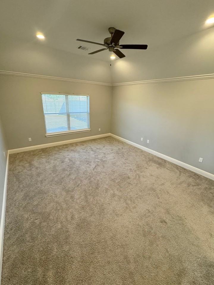 189 Livingston Dr - Photo 7 of 11