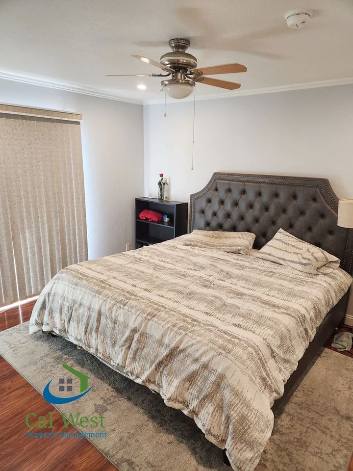 370 Madison Dr - Photo 5 of 13