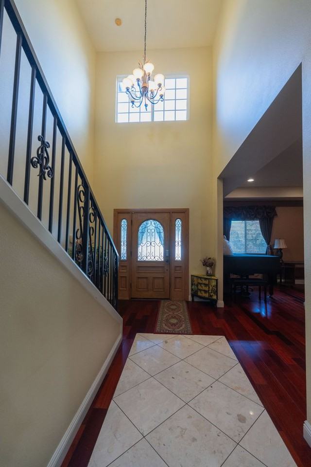 1410 Encino Ave - Photo 5 of 50