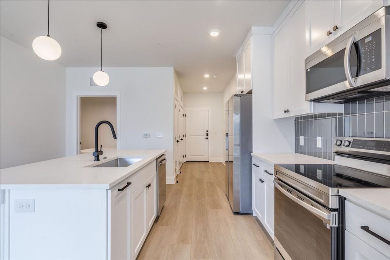 3000 Duval St #202 - Photo 4 of 41