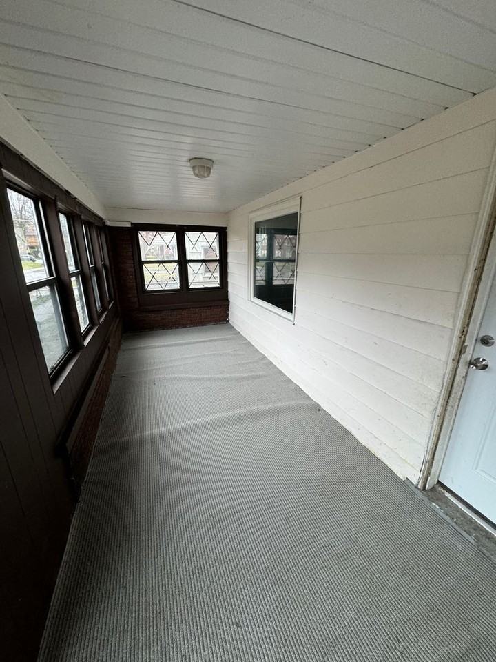 466 Woodland Ave - Photo 2 of 18