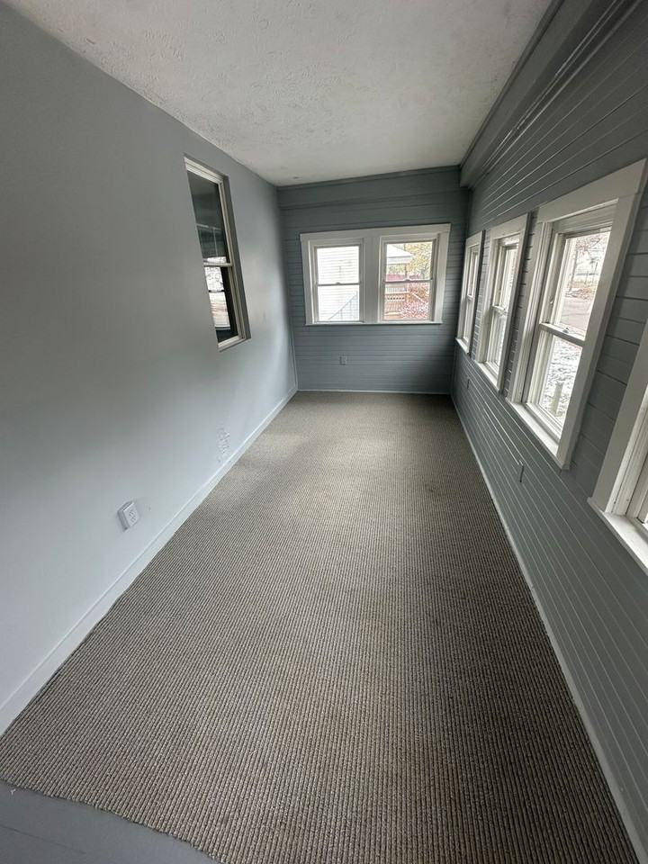 549 Dayton St - Photo 2 of 14