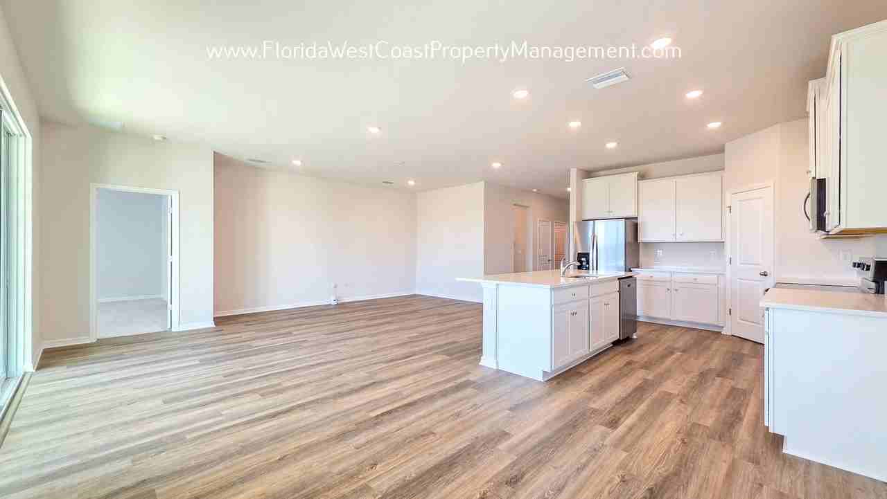 5624 Silver Moonlight Dr - Photo 5 of 46