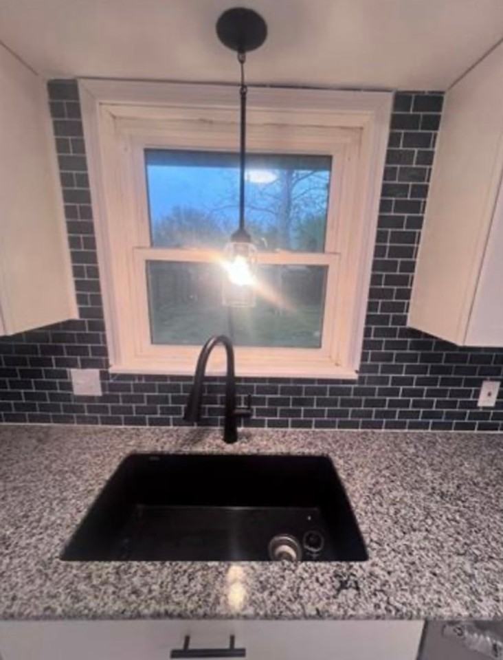 1924 W Urbana St - Photo 4 of 11