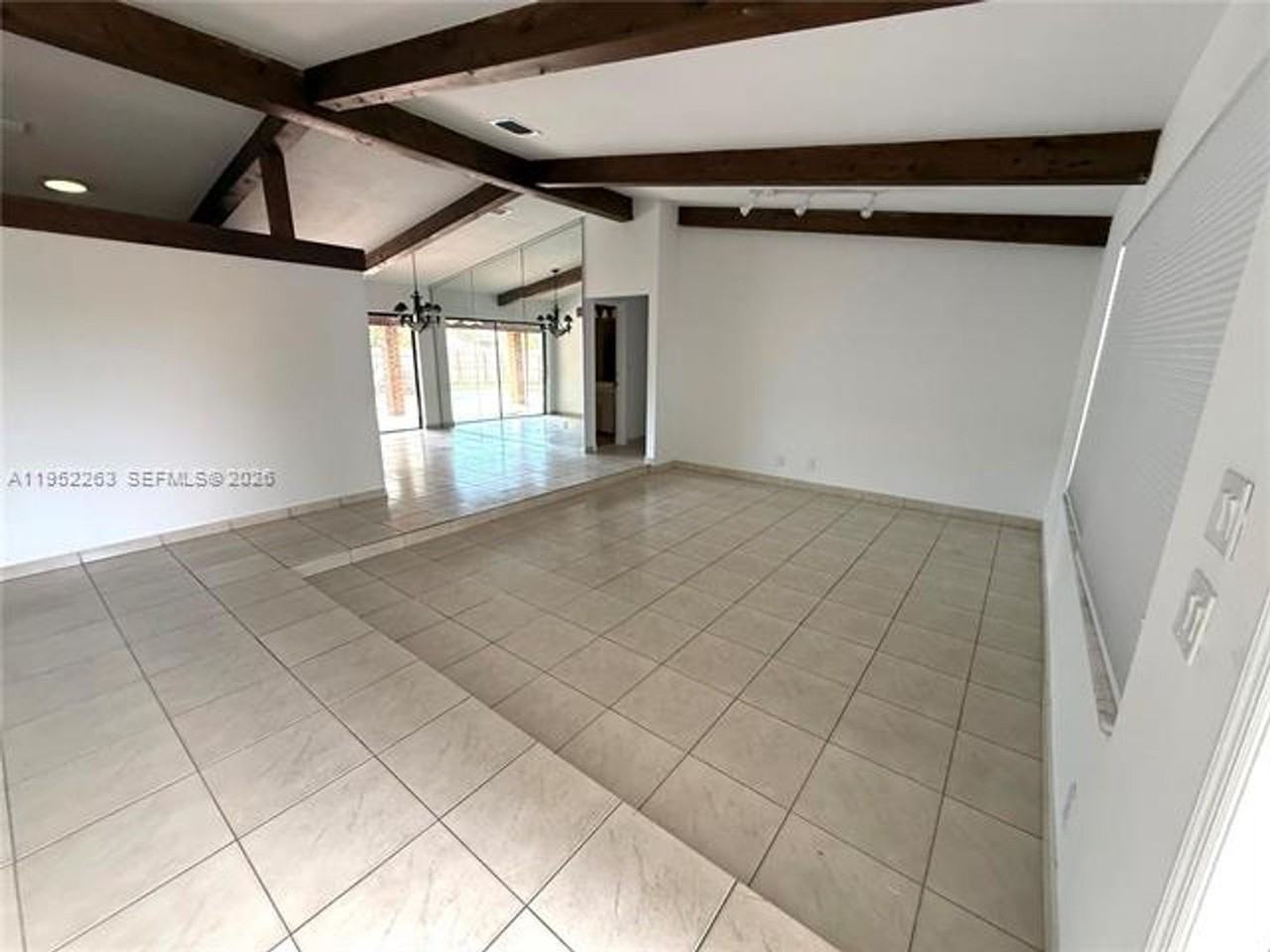 11041 Sw 140th Ave #0 - Photo 2 of 19